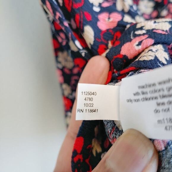 Lane Bryant Ruffle Sleeves Tossed Daisies Tunic Top Plus Sz 24 - Picture 10 of 10